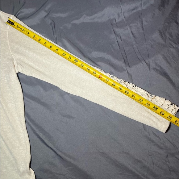 Chance or Fate cream women’s sz XL sweater/pullover with hood, flower sleeves - Picture 6 of 10